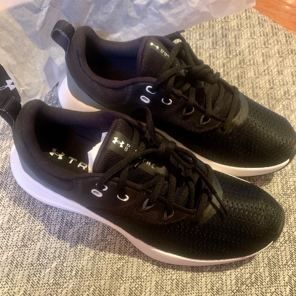 Under Armour Charged Breathe TR 3 Women's shoes, size 9.5 NWT, blk/white - Picture 9 of 16